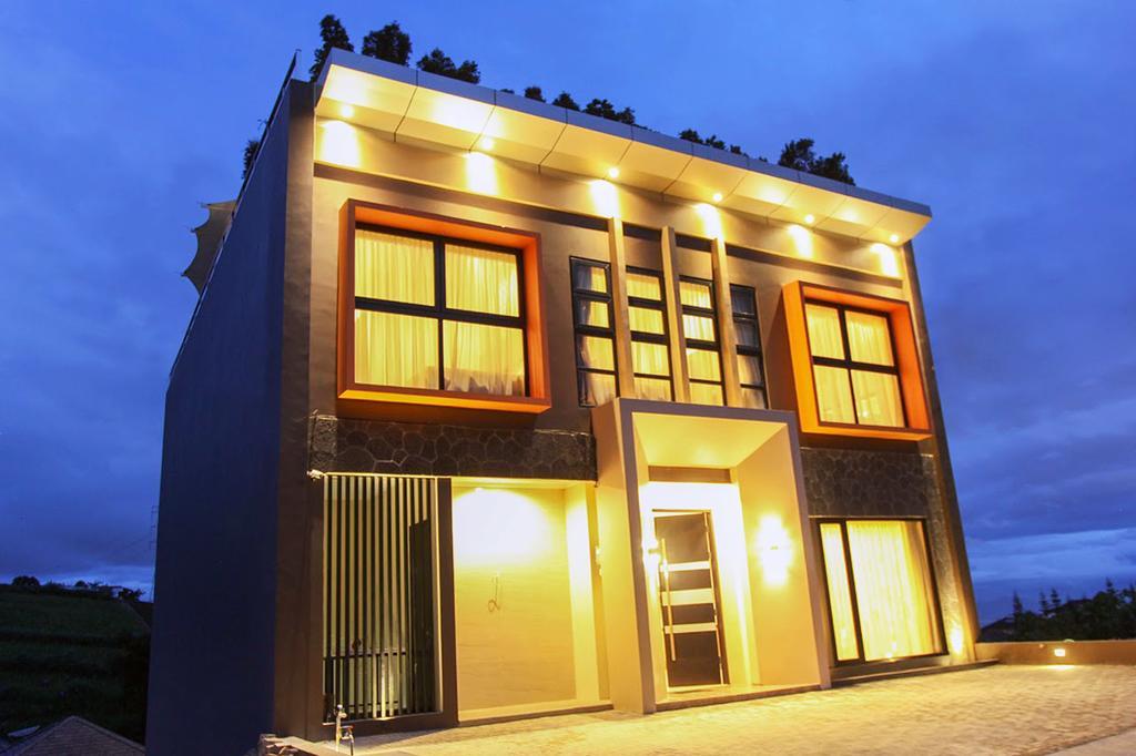 Daily Home Villa Dago Bandung Habitación foto